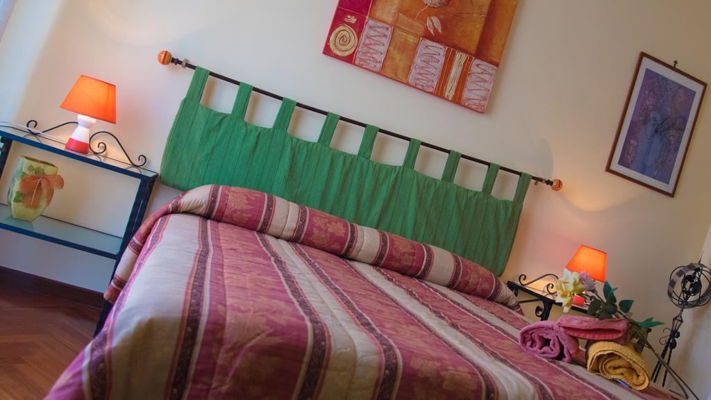 B&B Via Spalti 52 Трапани Стая снимка