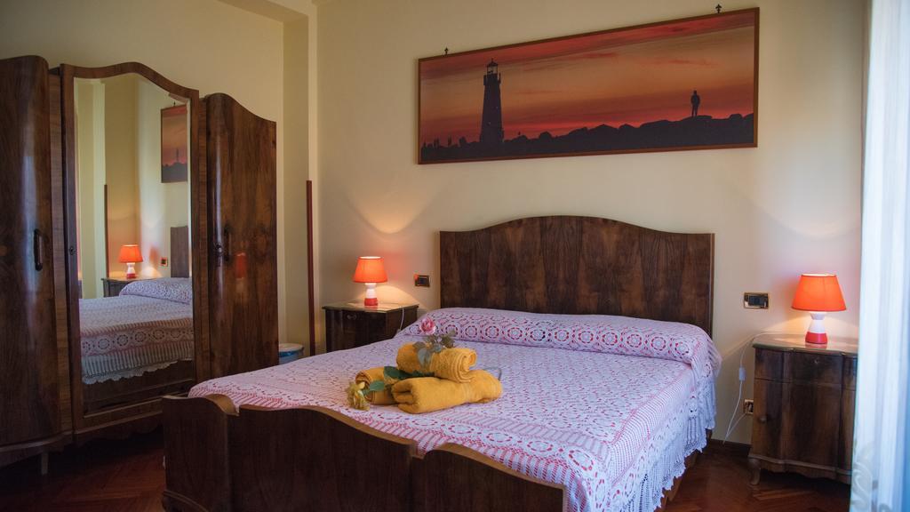 B&B Via Spalti 52 Трапани Стая снимка